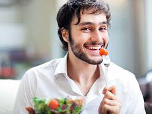10 Ways To Slow Your Eating Habits - Boldsky.com - Slow Eating Habits To Improve Digestion