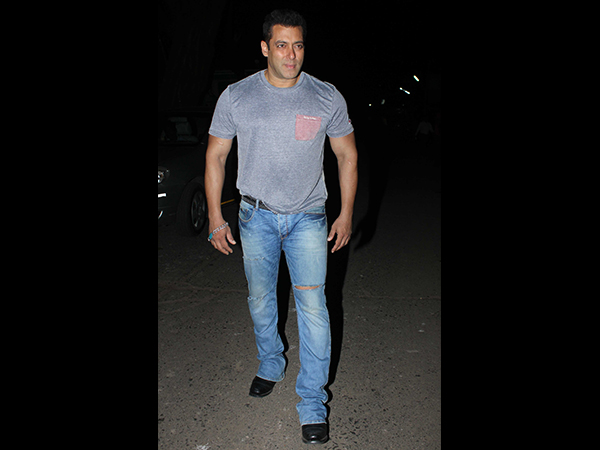 Wow! Look At Salman Khan's Hot Looks In Ripped Jeans And Being Human