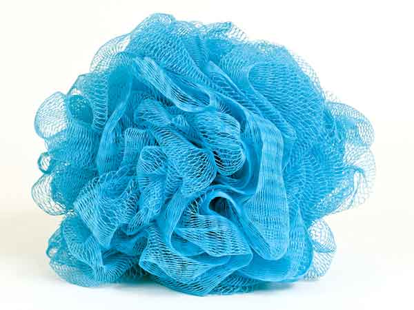 Why Loofahs Are Bad For Your Skin - Boldsky.com