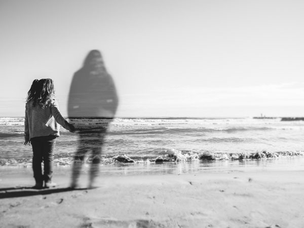 Signs That Show Your Deceased Loved One Is Near You