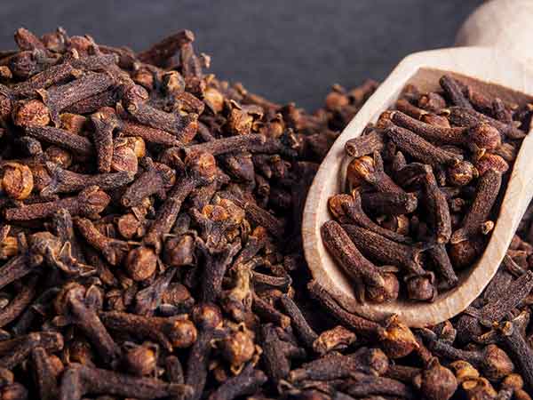 10 Miraculous Health Benefits Of Eating Cloves Daily Boldsky