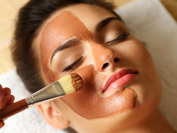 Indian Spices That Make You Fair And Young In 10 Days