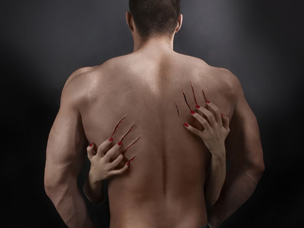 Clawing your lover during sex
