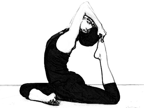 Eka Pada Rajakapotasana One Legged Pigeon Pose To Improve Flexibility Of Hip Muscles Boldsky Com
