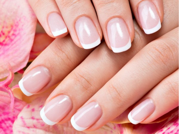 Know About The Diffe Types Of Manicures In Detail Boldsky French Manicure