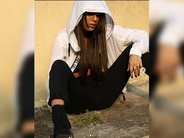 Nia Sharma Proves Her 'Sexiest' Tag With These Looks - Boldsky.com