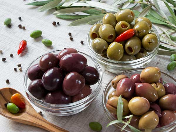 Here Are 9 Reasons Why Olives Should Be A Part Of Your Daily Diet ...