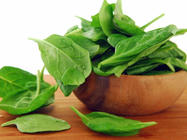 How To Use Spinach For Hair Growth - Boldsky.com