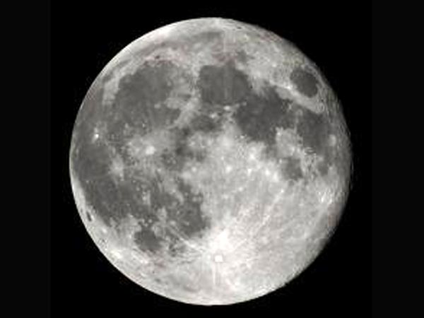 Supermoon (boldsky.com)