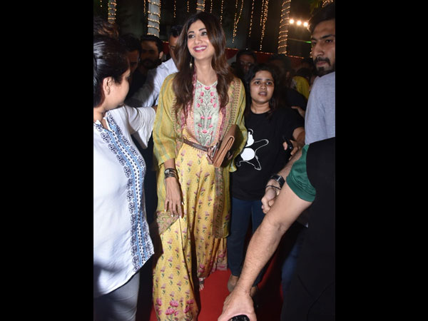 Shilpa Shetty Kundra Spotted In A Floral Jumpsuit At An Event Boldsky Com