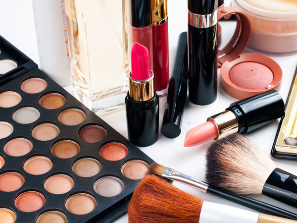 Chemicals In Beauty Products May Harm Women's Reproductive ...