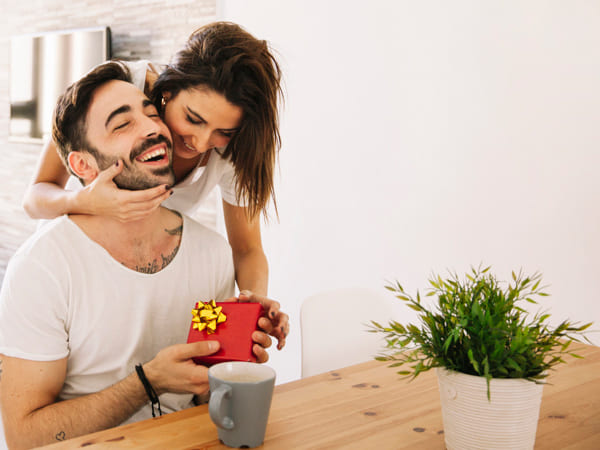 14 Ways To Pamper Your Man - Boldsky.com