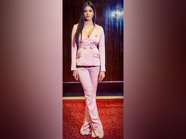 Happy Birthday Malavika Mohanan Happy Birthday Malavika Mohanan