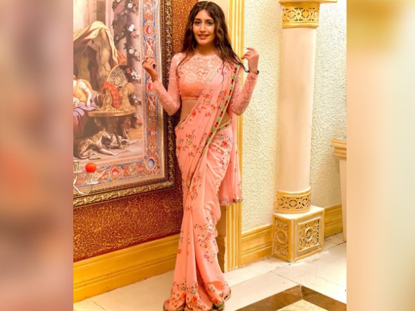 Surbhi Chandna In A Printed Peach Saree Surbhi Chandna In A Printed Peach Saree