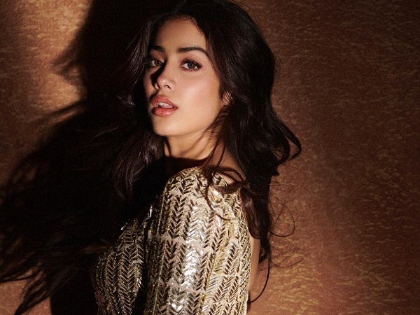 Janhvi Kapoor Sets The Dance Floor On Fire In Roohi’s