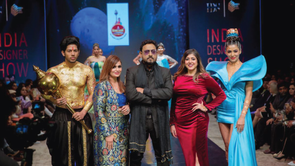 Designer Show Wraps Up With Fashionably Designer Show Wraps Up With Fashionably