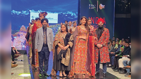 Designer Show Wraps Up With Fashionably Designer Show Wraps Up With Fashionably