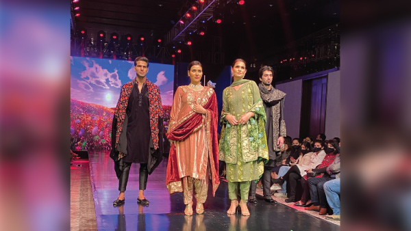 Designer Show Wraps Up With Fashionably Designer Show Wraps Up With Fashionably