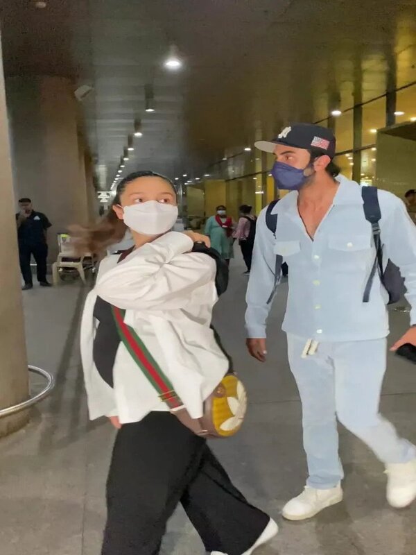 Alia Bhatt Slays Casual Fashion Alia Bhatt Slays Casual Fashion
