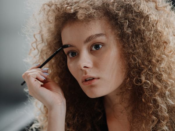 Soap Brow Trend How To Use Soap To Get Thick Looking Eyebrows