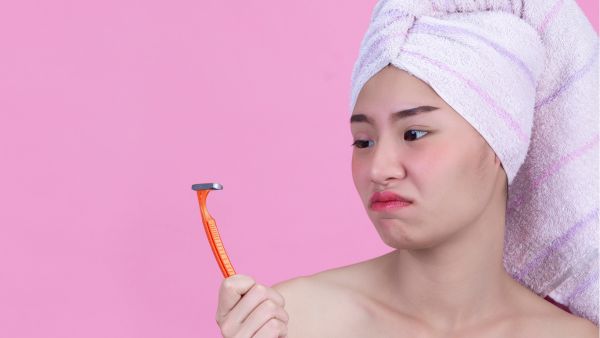 Is A Face Razor Safe For Your Skin? - Boldsky.com