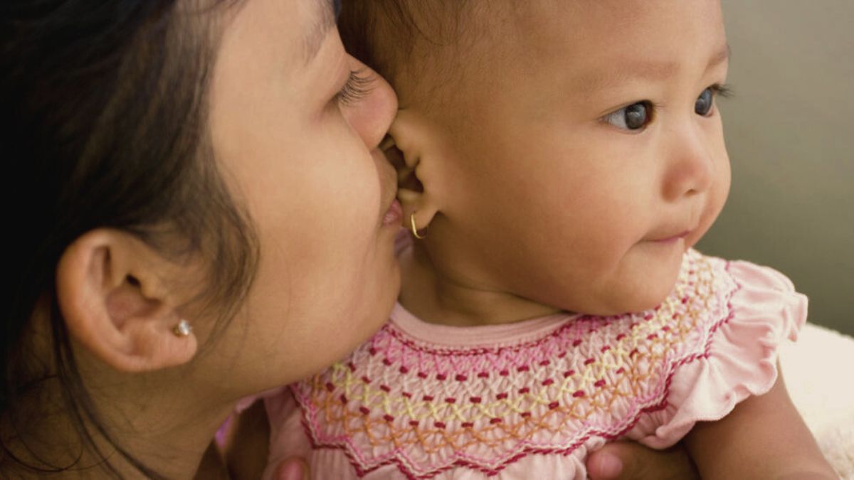 At What Age Should You Pierce Your Baby's Ears?