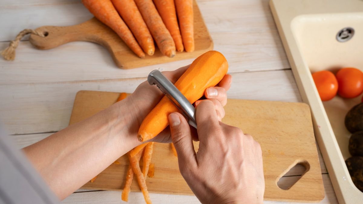 Should You Peel Carrots Before Eating?