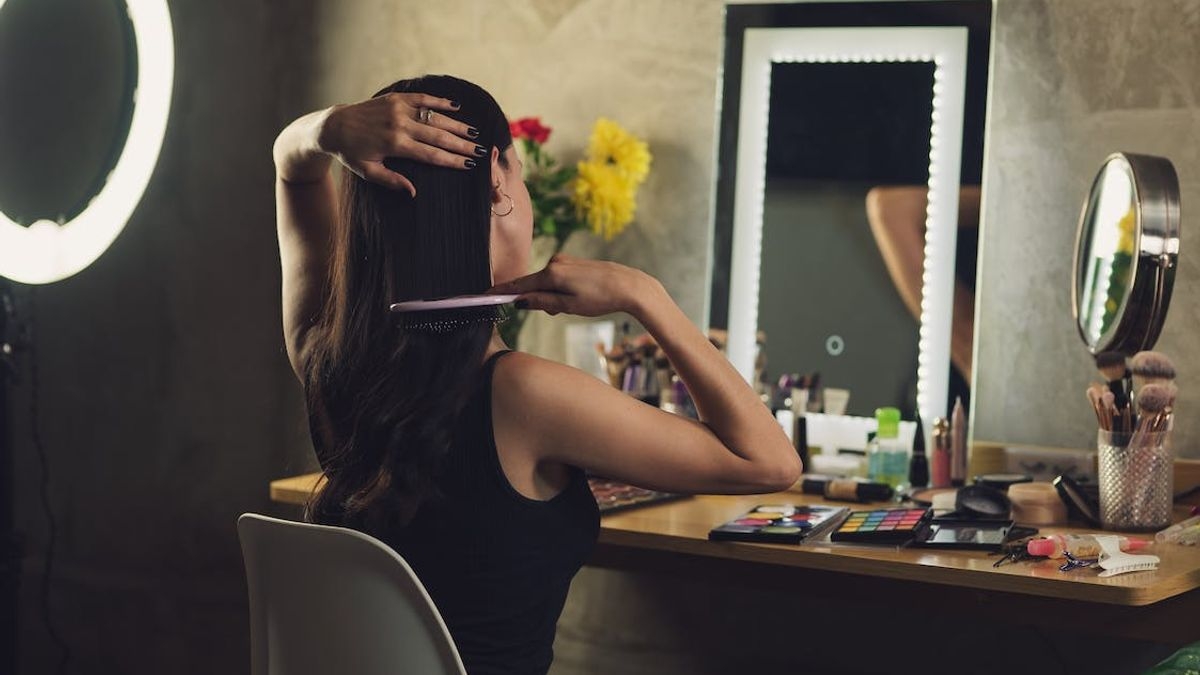 The Truth Behind Brushing Your Hair 100 Times a Day