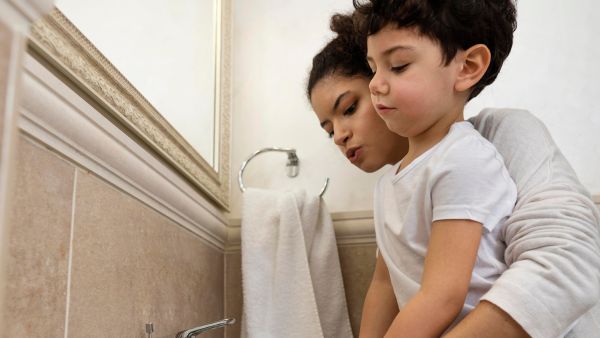 World Toilet Day: 5 Ways To Teach Healthy Bathroom Habits In Kids