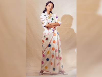 retro polka dot saree