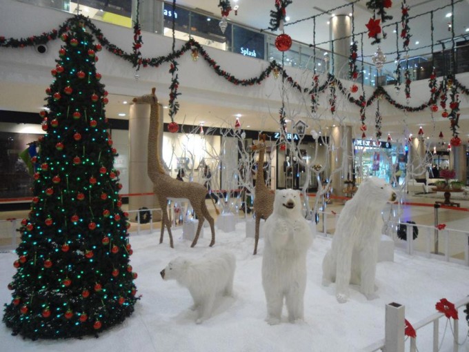 Christmas Decor At Phoenix Marketcity Bangalore Boldsky